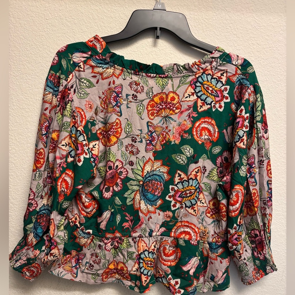 Natural Life Ruffle Trim Top - Medium BNWT - Picture 6 of 6